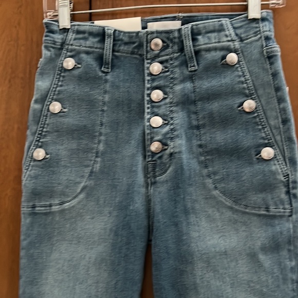 7 For All Mankind - Picture 3 of 6